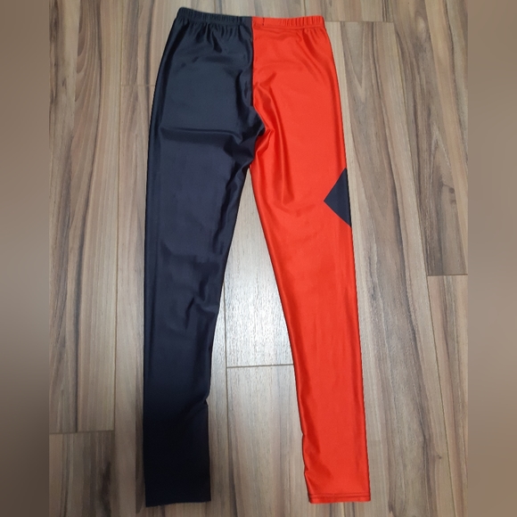 Harley Quinn Leggings - Picture 2 of 5